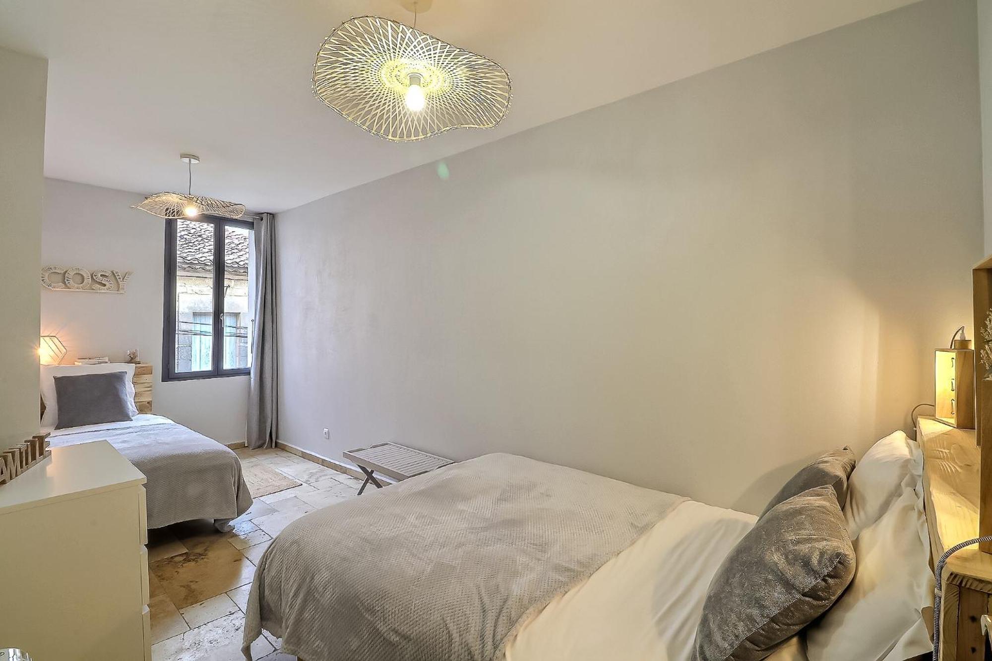 Le Logy-Cosy - Appartement 5 Pers - Clim Wifi Cosy Garage Saint-Gilles  Exteriér fotografie